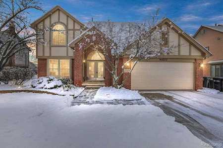 45073 Middlebury Ct Canton Twp, MI 48188