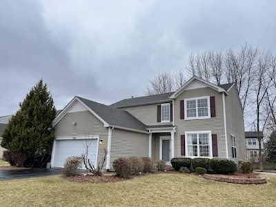1303 Bridgehampton Dr Plainfield, IL 60586