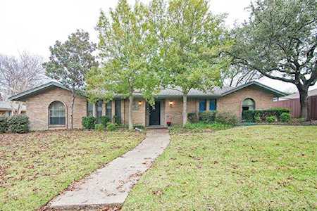 2520 Walnut Lane Plano, TX 75075