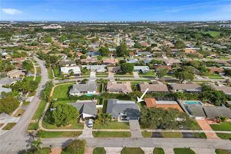 17702 Raintree Ter Boca Raton, FL 33487