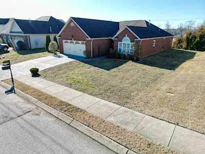 1099 Savannah Ave Gallatin, TN 37066