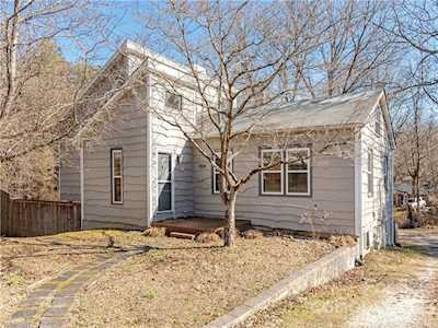1604 Ridgewood Blvd Hendersonville, NC 28791