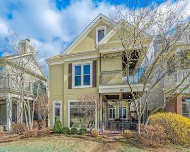 1052 Island Dr Memphis, TN 38103