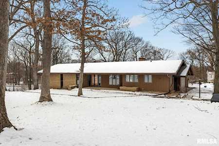 248 E Parkway Dr East Peoria, IL 61611