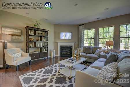 5648 Soft Shell Dr Lancaster, SC 29720