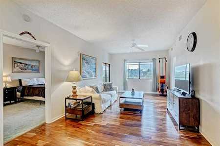 2804 Sarento Place #302 Palm Beach Gardens, FL 33410