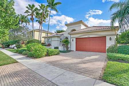 8890 W Via Prestigio Wellington, FL 33411