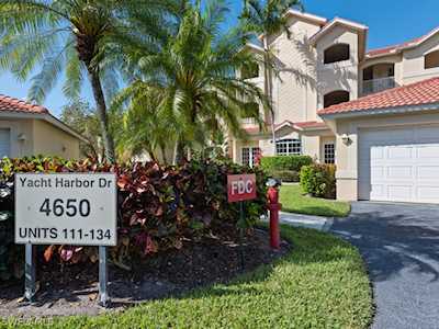 4650 Yacht Harbor Dr #124 Naples, FL 34112