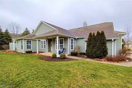 549 Hyannis Port Circle Avon Lake, OH 44012