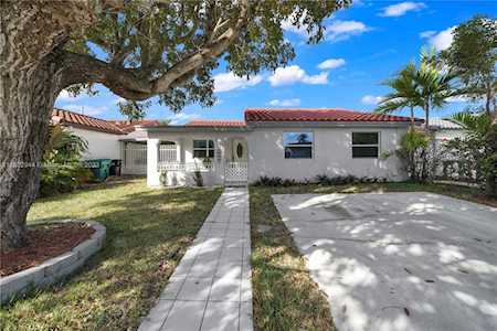 2208 SW 138th Ct Miami, FL 33175