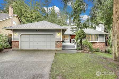 2831 222nd Ave NE Sammamish, WA 98074