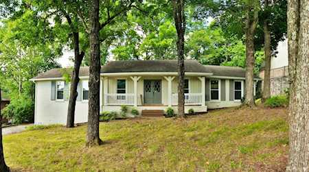 809 Stirrup Dr Nashville, TN 37221
