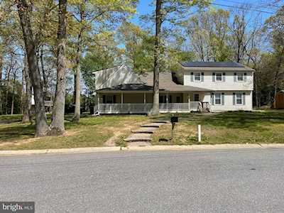 31 Hickory Dr Bridgeton, NJ 08302
