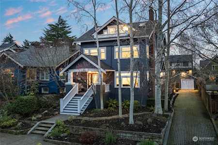 4122 Corliss Ave N Seattle, WA 98103