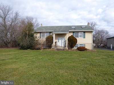 19 Harmony Rd Bridgeton, NJ 08302