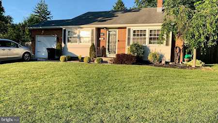 118 Barclay Dr Blackwood, NJ 08012
