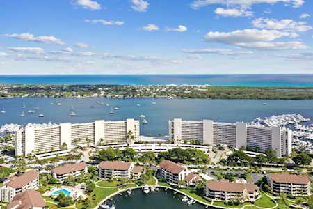 134 Lakeshore Drive #14-Ph North Palm Beach, FL 33408
