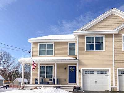 77A Foggs Ln #A Seabrook, NH 03874