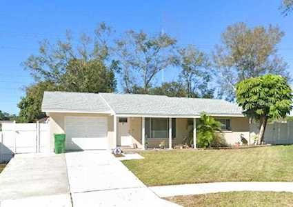 7566 124th St Seminole, FL 33772
