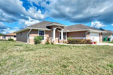 9372 Saint Catherine Ave Englewood, FL 34224