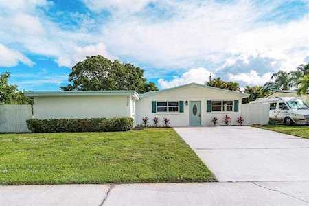 9386 Bellewood Street Palm Beach Gardens, FL 33410