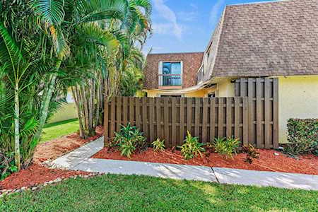 110 N Delaware Boulevard #10d Jupiter, FL 33458