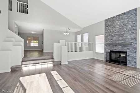 7712 Meadowrobin Ave Las Vegas, NV 89131