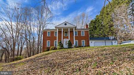 8518 Cardinal Ln White Plains, MD 20695