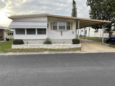 134 Royal Palm CIRCLE Largo, FL 33778