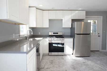 13 Island Ave #13 Quincy, MA 02169