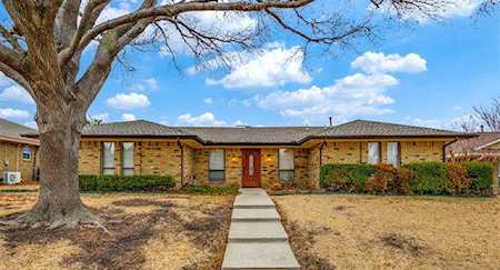 2513 Downing Drive Plano, TX 75023