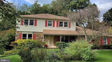 20 Kings Grant Rd Hockessin, DE 19707