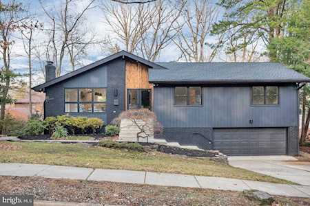 1921 Owl Ct Cherry Hill, NJ 08003