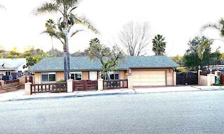 2551 Buena Rosa Fallbrook, CA 92028