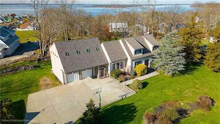 322 Bristol Ferry Rd Portsmouth, RI 02871