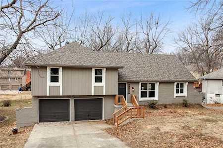 6010 N Cleveland Ave Gladstone, MO 64119