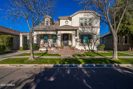 2744 E James Street Gilbert, AZ 85296