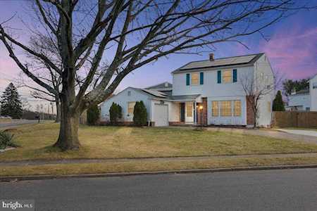 2 Syracuse Dr S Cherry Hill, NJ 08034