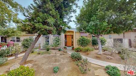 6340 Carpenter Ave North Hollywood, CA 91606