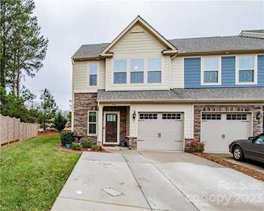334 Scenic View Ln Stallings, NC 28104