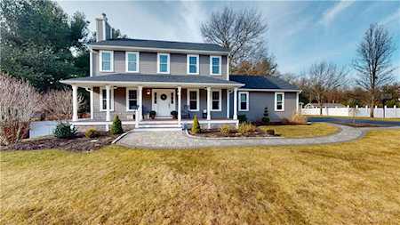 31 Jennifer Ln North Smithfield, RI 02896