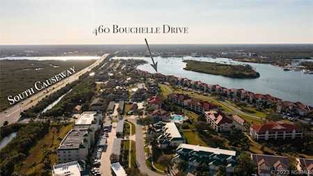 460 Bouchelle Dr #101 New Smyrna Beach, FL 32169