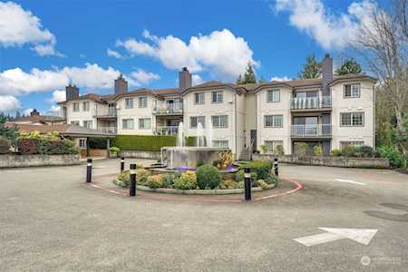 2760 76th Ave SE #605 Mercer Island, WA 98040