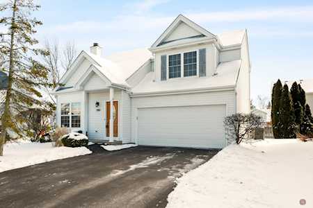 1582 Hunter Ct Geneva, IL 60134