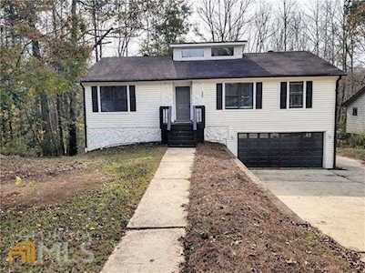 9055 Greystone Road Jonesboro, GA 30238