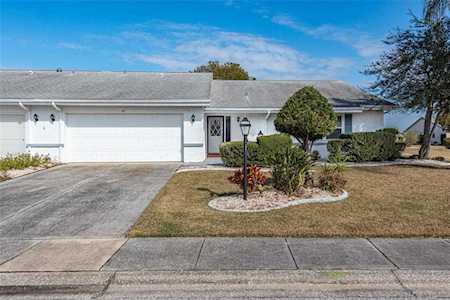 317 Stroll Ln Sun City Center, FL 33573