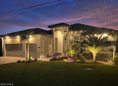 5254 Skylark Ct Cape Coral, FL 33904
