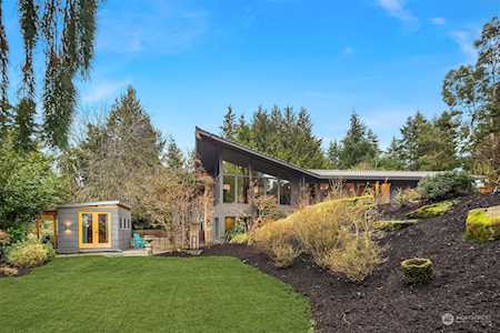 7790 SE 70th St Mercer Island, WA 98040