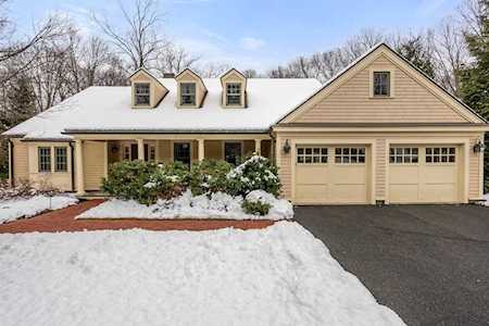 6 Cutting Ln #6 Weston, MA 02493