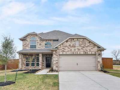 144 Water Grass Trl Clute, TX 77531